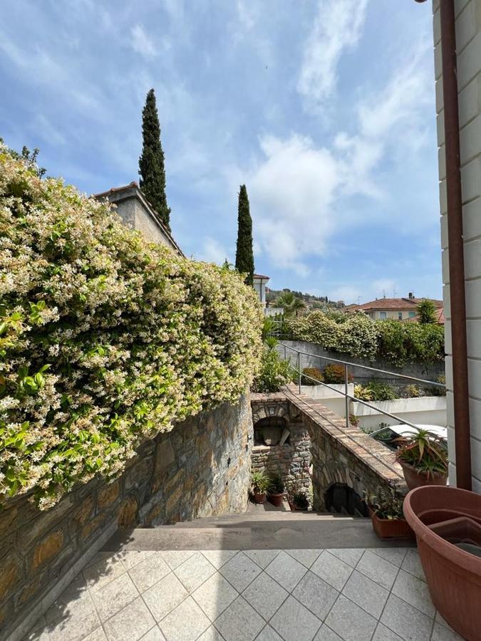 Apartament Appartato A 5 Minuti Dal Mare Imperia Zewnętrze zdjęcie