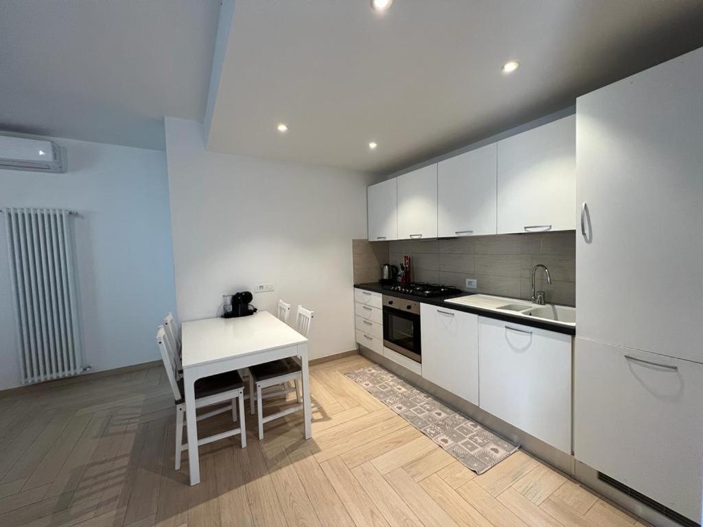 Apartament Appartato A 5 Minuti Dal Mare Imperia Zewnętrze zdjęcie